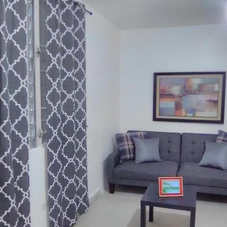 Hermoso Apartamento Frente Aeropuerto De Isla Verde San Juan Kültér fotó